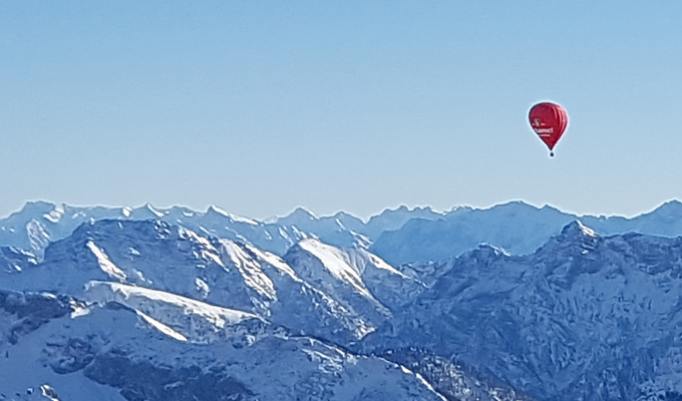 Alpenballonfahrt in Reutte im Sommer