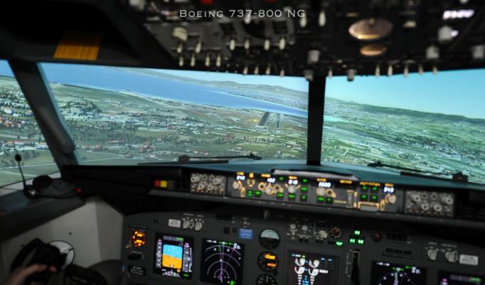 Gutschein für einen Simulationsflug im Flugsimulator Boeing 737 in Berlin