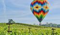Ballonfahrt mit blauem Himmel in Rendsburg